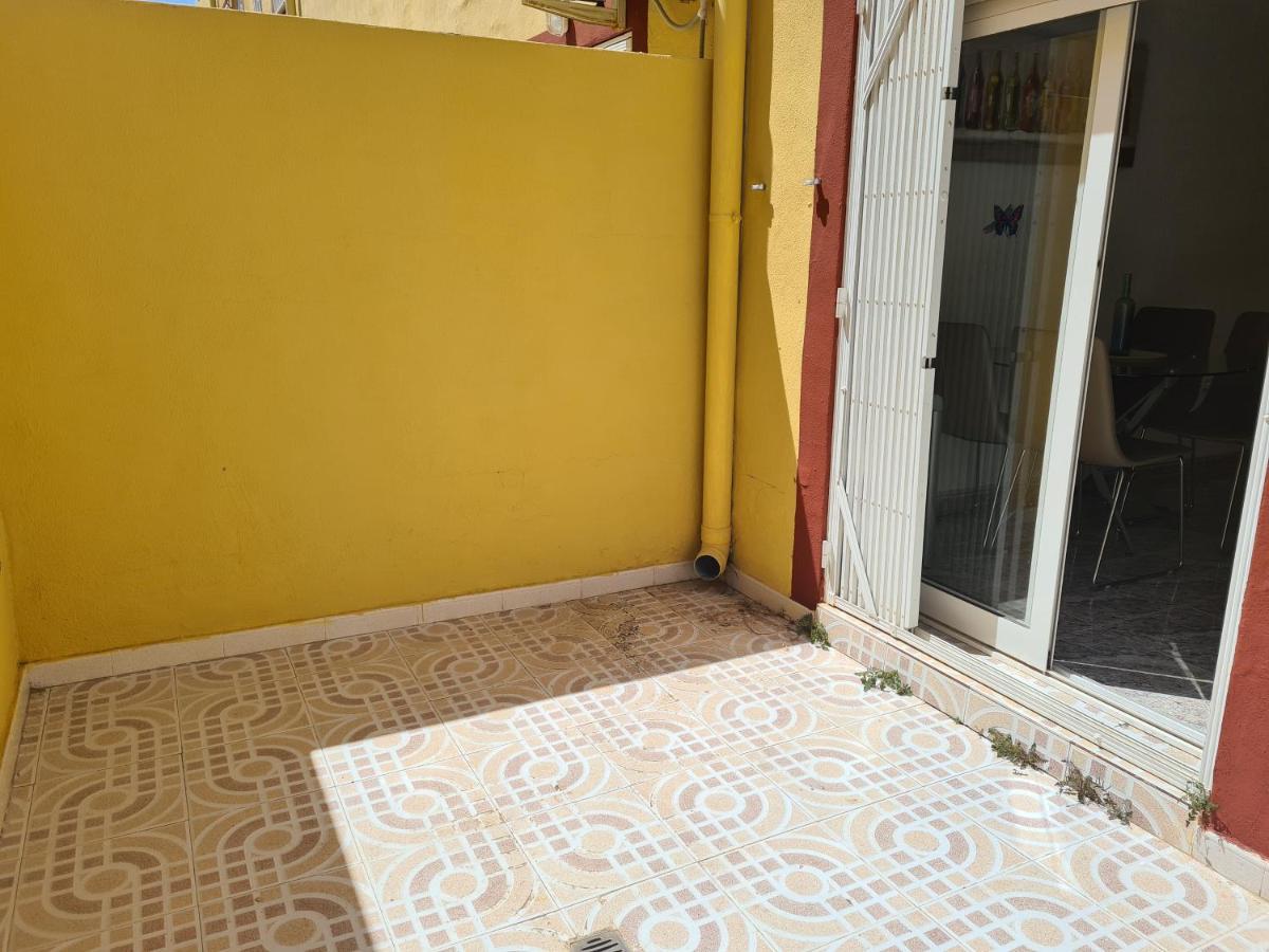 2 Bedroom Property In Closed Urbanisation 托雷维耶哈 外观 照片